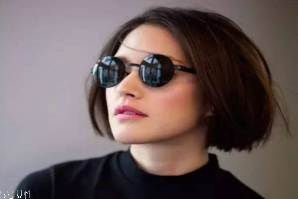 什么臉型不適合剪短發(fā) 哪些人不適合剪短發(fā) 什么臉型不適合剪短發(fā) 哪些人不適合剪短發(fā)