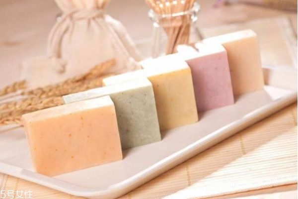如何保存手工皂 手工皂優(yōu)缺點(diǎn) 如何保存手工皂 手工皂優(yōu)缺點(diǎn)