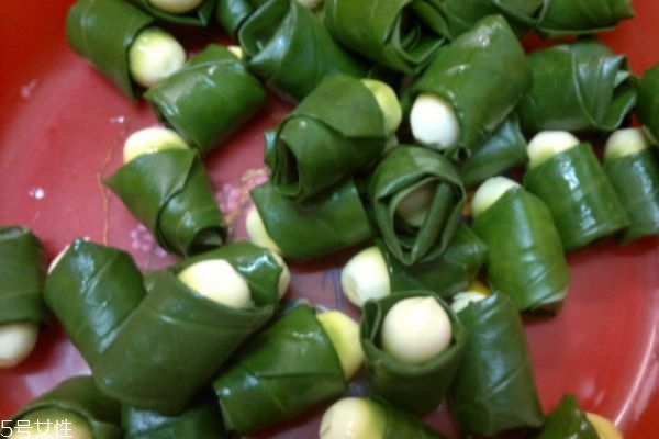 什么是檳榔呢 檳榔生長在什么地方呢 什么是檳榔呢 檳榔生長在什么地方呢