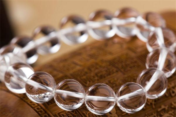 白水晶可以戴著睡覺嗎 白水晶可以放臥室嗎 白水晶可以戴著睡覺嗎 白水晶可以放臥室嗎