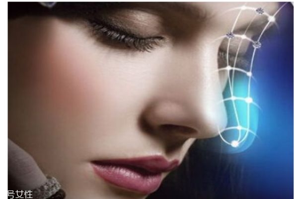 隆鼻的原理是什么呢 隆鼻有什么風(fēng)險(xiǎn)呢 隆鼻的原理是什么呢 隆鼻有什么風(fēng)險(xiǎn)呢