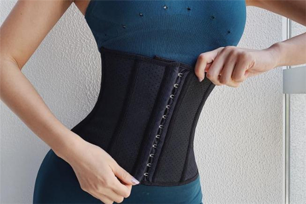 束腰帶可以一直戴著嗎 束腰帶取下來會反彈嗎 束腰帶可以一直戴著嗎 束腰帶取下來會反彈嗎
