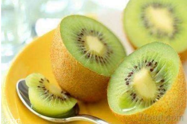 什么是奇異果呢 奇異果有什么營養(yǎng)價(jià)值呢 什么是奇異果呢 奇異果有什么營養(yǎng)價(jià)值呢