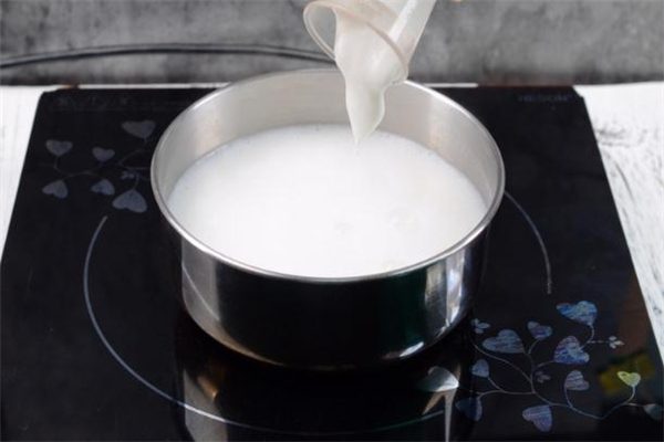 椰子汁可以加熱喝嗎 椰子汁加熱會(huì)變質(zhì)嗎 椰子汁可以加熱喝嗎 椰子汁加熱會(huì)變質(zhì)嗎