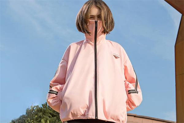 沖鋒衣買大一點(diǎn)還是小一點(diǎn) 沖鋒衣要買大一碼嗎 沖鋒衣買大一點(diǎn)還是小一點(diǎn) 沖鋒衣要買大一碼嗎