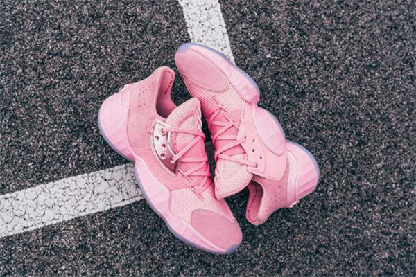 阿迪達(dá)斯哈登4代粉色開箱測評 哈登4騷粉色發(fā)售時間