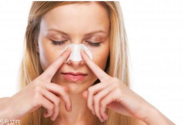 為什么鼻子愛出油 t字區(qū)出油怎么辦 為什么鼻子愛出油 t字區(qū)出油怎么辦