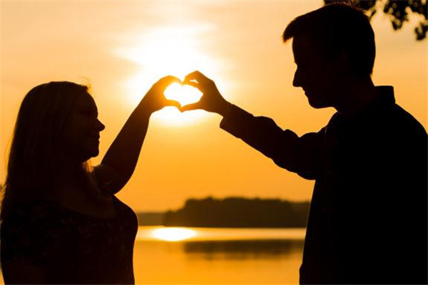 怎么追事業(yè)型女生 怎么追事業(yè)心強的女人 怎么追事業(yè)型女生 怎么追事業(yè)心強的女人