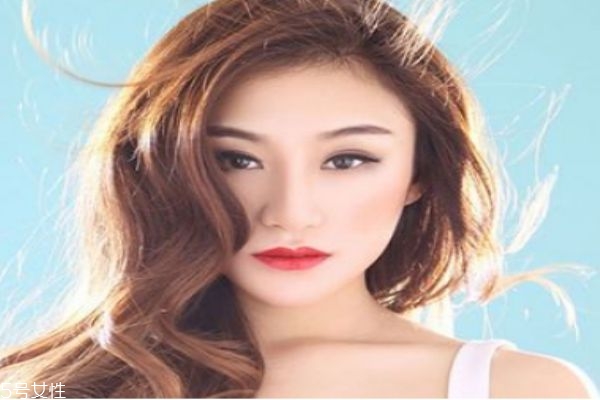 如何瘦臉呢 瘦臉應該吃什么呢