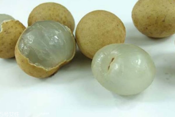 桂圓有什么營養(yǎng)價(jià)值呢 吃桂圓有什么好處呢 桂圓有什么營養(yǎng)價(jià)值呢 吃桂圓有什么好處呢