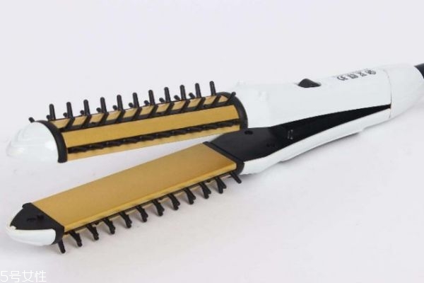 怎樣使用卷發(fā)棒 卷發(fā)棒使用教程 怎樣使用卷發(fā)棒 卷發(fā)棒使用教程