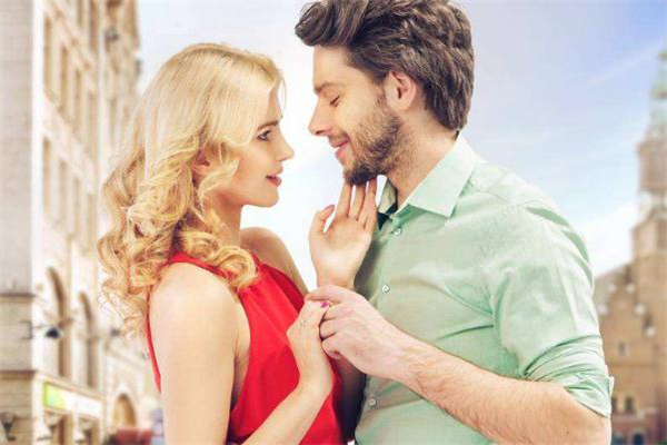 兩個內(nèi)向的人怎么約會不尷尬 兩個內(nèi)向的人怎么談戀愛 兩個內(nèi)向的人怎么約會不尷尬 兩個內(nèi)向的人怎么談戀愛