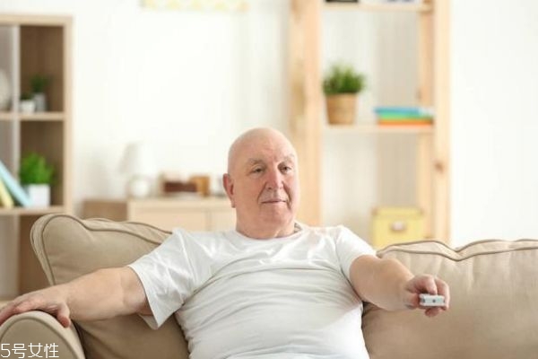 男人結(jié)婚后為什么會(huì)胖 為什么男的結(jié)婚會(huì)胖 男人結(jié)婚后為什么會(huì)胖 為什么男的結(jié)婚會(huì)胖