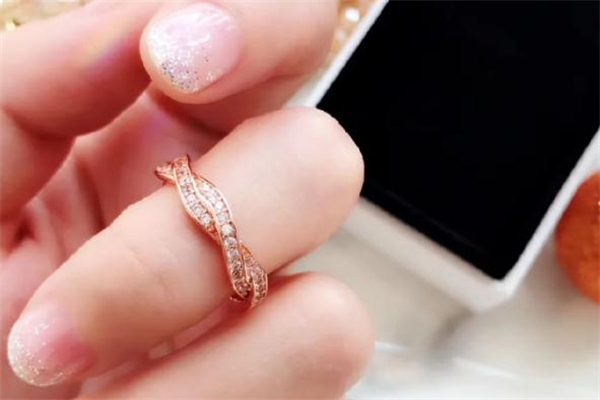 潘多拉命運之輪寓意 潘多拉命運之輪戒指的意義 潘多拉命運之輪寓意 潘多拉命運之輪戒指的意義