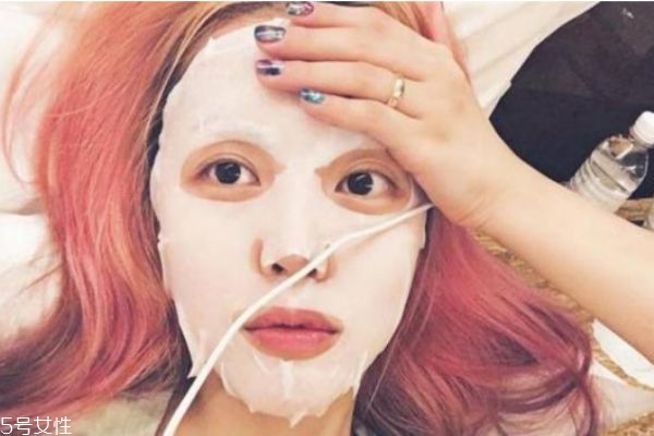 夏天敷面膜有哪些好處 夏天敷面膜要注意什么 夏天敷面膜有哪些好處 夏天敷面膜要注意什么