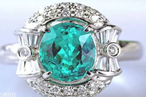 什么是塔菲石呢 塔菲石有什么作用呢 什么是塔菲石呢 塔菲石有什么作用呢