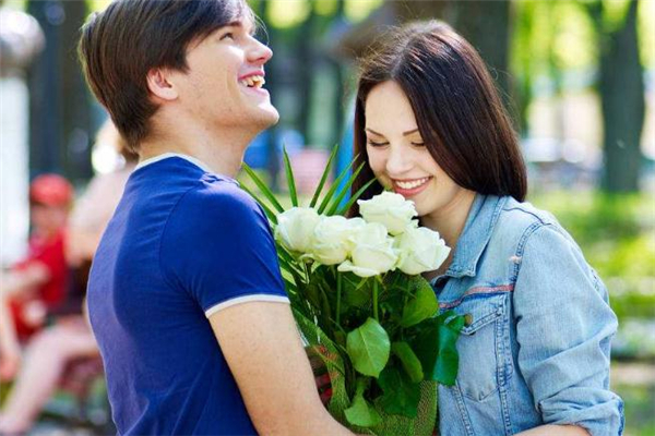 第一次約會(huì)可以表白嗎 第一次約會(huì)表白成功率高嗎 第一次約會(huì)可以表白嗎 第一次約會(huì)表白成功率高嗎