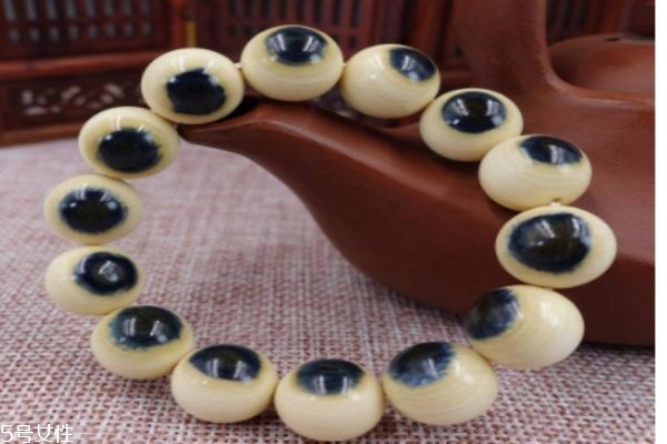 象牙有什么作用呢 象牙飾品應(yīng)該怎么挑選呢 象牙有什么作用呢 象牙飾品應(yīng)該怎么挑選呢