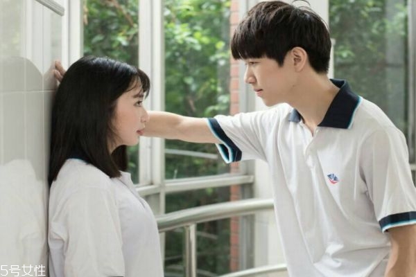 分手后男人會(huì)后悔嗎 分手后能不能做朋友 分手后男人會(huì)后悔嗎 分手后能不能做朋友