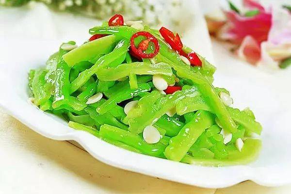 苦瓜不能與什么一起吃 什么人不適合吃苦瓜 苦瓜不能與什么一起吃 什么人不適合吃苦瓜