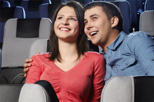 第一次約會(huì)看什么電影好 第一次約會(huì)看電影合適嗎 第一次約會(huì)看什么電影好 第一次約會(huì)看電影合適嗎