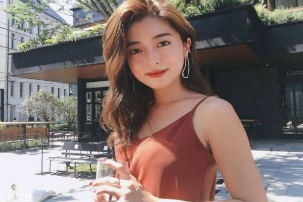 女追男真的很容易嗎 教你怎么追喜歡的男生 女追男真的很容易嗎 教你怎么追喜歡的男生