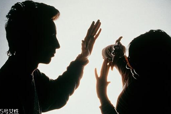 家暴男人性格特點(diǎn) 家暴應(yīng)該怎么解決 家暴男人性格特點(diǎn) 家暴應(yīng)該怎么解決