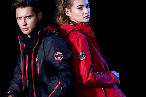 沖鋒衣什么顏色好看 沖鋒衣顏色怎么選 沖鋒衣什么顏色好看 沖鋒衣顏色怎么選