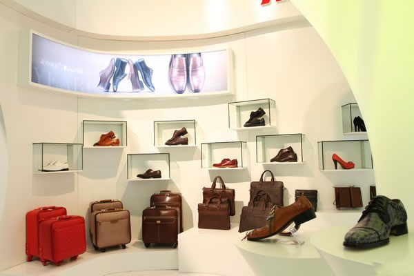 意爾康鞋子是哪里產(chǎn)的 意爾康鞋子保修多長(zhǎng)時(shí)間 意爾康鞋子是哪里產(chǎn)的 意爾康鞋子保修多長(zhǎng)時(shí)間