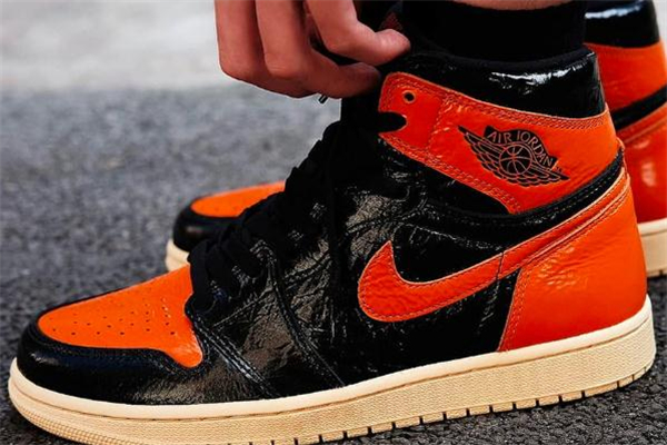 aj1豬油扣碎什么時候發(fā)售 aj1豬油扣碎價格 aj1豬油扣碎什么時候發(fā)售 aj1豬油扣碎價格