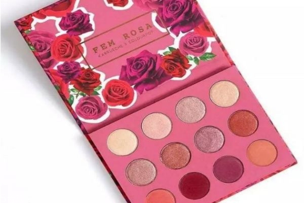 夏天涂什么顏色的眼影好看 適合夏天的眼影色 夏天涂什么顏色的眼影好看 適合夏天的眼影色