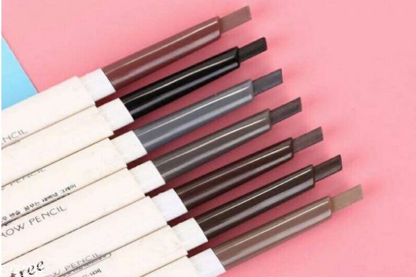 眉筆和眉粉有什么區(qū)別 畫(huà)眉工具如何挑選 眉筆和眉粉有什么區(qū)別 畫(huà)眉工具如何挑選