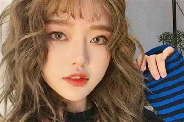 檀棕色屬于什么色系 檀棕色需要漂嗎 檀棕色屬于什么色系 檀棕色需要漂嗎