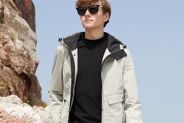 防風(fēng)衣怎么洗 防風(fēng)衣可以洗衣機(jī)洗嗎 防風(fēng)衣怎么洗 防風(fēng)衣可以洗衣機(jī)洗嗎