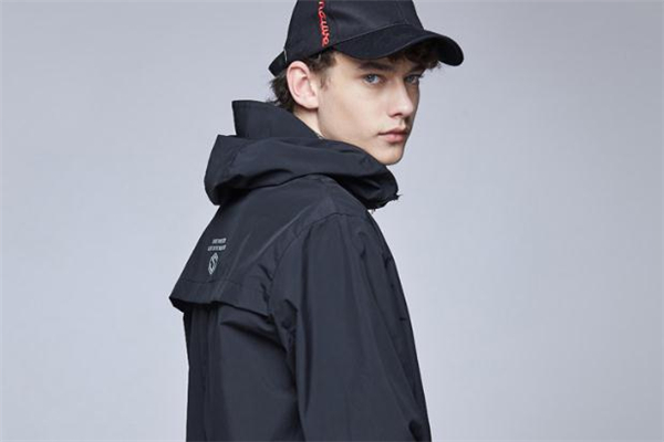 防風(fēng)衣一般是什么面料 防風(fēng)衣什么材質(zhì)的好 防風(fēng)衣一般是什么面料 防風(fēng)衣什么材質(zhì)的好