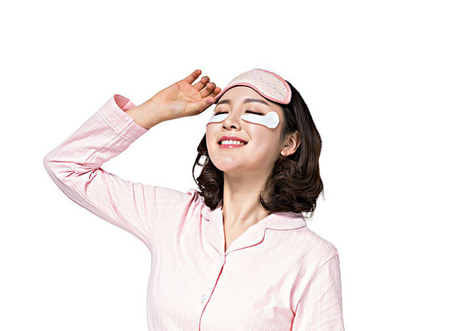 水膜能敷眼睛周圍嗎 避開(kāi)眼周為宜 水膜能敷眼睛周圍嗎 避開(kāi)眼周為宜