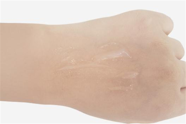 悅芙媞頸霜有用嗎 悅芙媞頸霜怎么樣