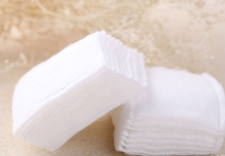 卸妝棉和洗臉巾一樣嗎 卸妝棉和洗臉巾區(qū)別 卸妝棉和洗臉巾一樣嗎 卸妝棉和洗臉巾區(qū)別