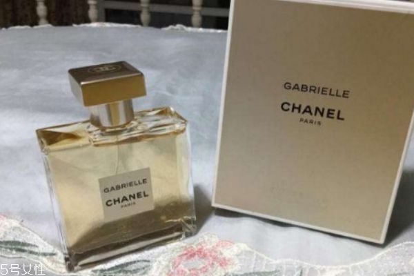 嘉柏麗是怎么樣的品牌呢 嘉柏麗是哪個(gè)國家的呢