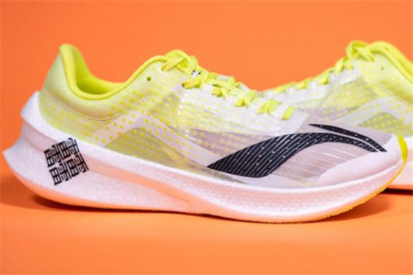 李寧飛電跑鞋開箱測(cè)評(píng) 李寧飛電和next哪個(gè)好 李寧飛電跑鞋開箱測(cè)評(píng) 李寧飛電和next哪個(gè)好