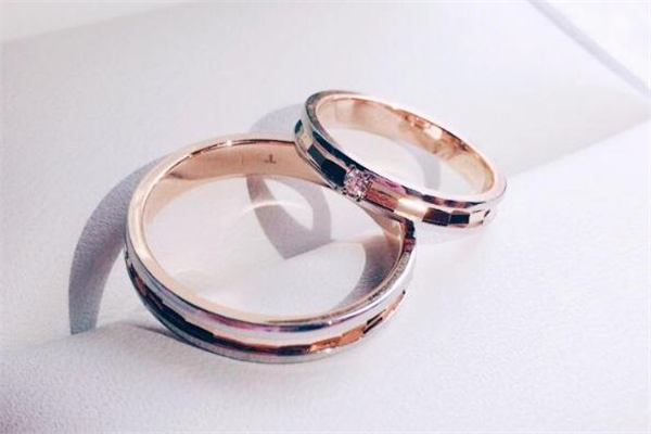 謝瑞麟和周六福哪個(gè)好 謝瑞麟和周六福哪個(gè)貴 謝瑞麟和周六福哪個(gè)好 謝瑞麟和周六福哪個(gè)貴