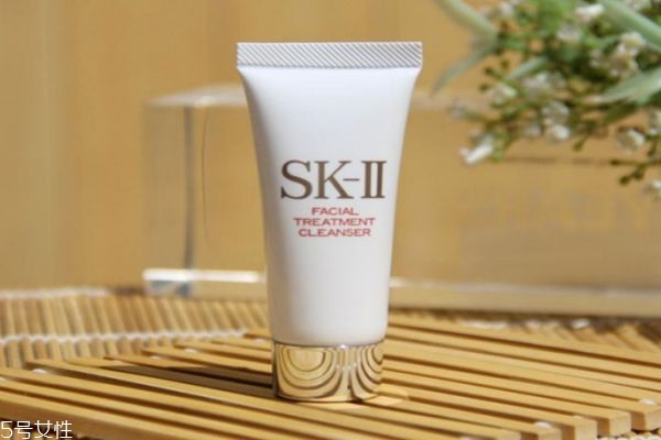 適合油性皮膚的洗面奶哪些 油性皮膚洗面奶10強(qiáng) 適合油性皮膚的洗面奶哪些 油性皮膚洗面奶10強(qiáng)