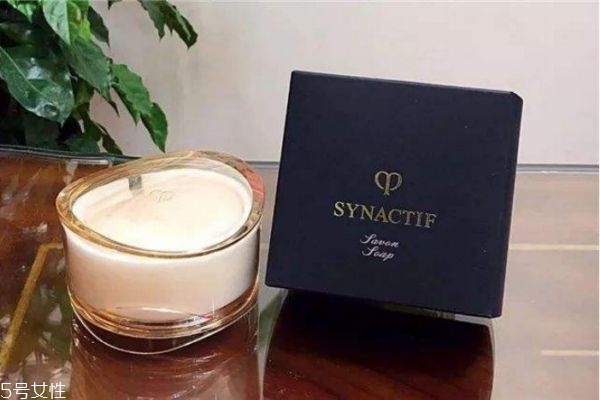 適合油性皮膚的洗面奶哪些 油性皮膚洗面奶10強(qiáng) 適合油性皮膚的洗面奶哪些 油性皮膚洗面奶10強(qiáng)