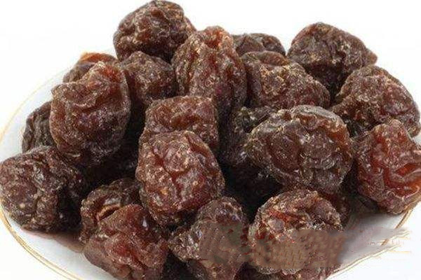 話梅的制作過程 話梅吃多了的危害 話梅的制作過程 話梅吃多了的危害