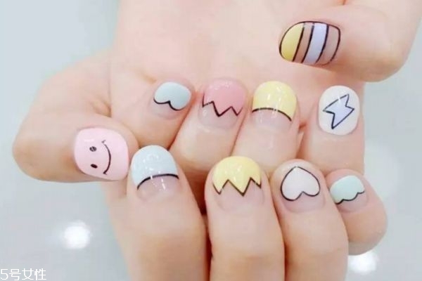 美甲笑臉圖案怎么畫 笑臉美甲圖片 美甲笑臉圖案怎么畫 笑臉美甲圖片