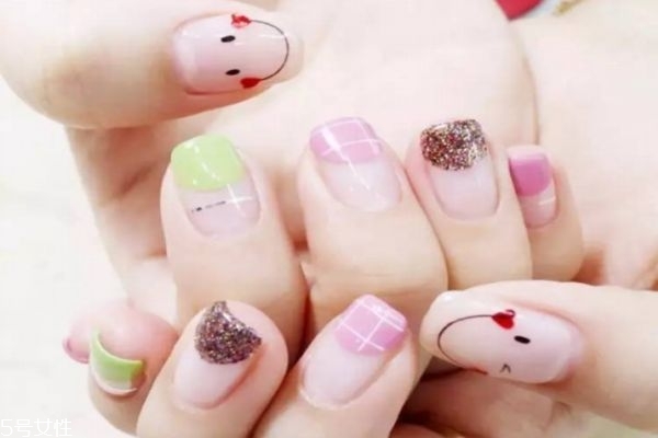 美甲笑臉圖案怎么畫 笑臉美甲圖片 美甲笑臉圖案怎么畫 笑臉美甲圖片