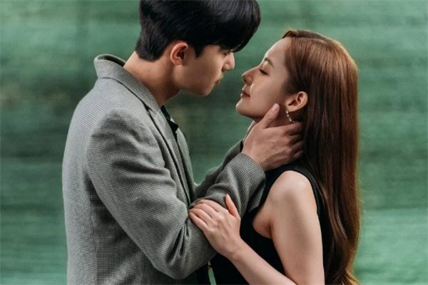 女生一直回復(fù)哦怎么辦 女朋友一直回哦是不喜歡我嗎 女生一直回復(fù)哦怎么辦 女朋友一直回哦是不喜歡我嗎