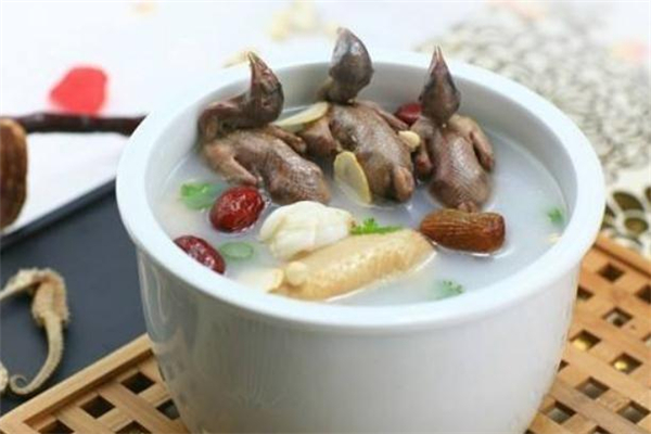 鵪鶉用什么鍋燉湯最好 鵪鶉燉多久才會熟 鵪鶉用什么鍋燉湯最好 鵪鶉燉多久才會熟