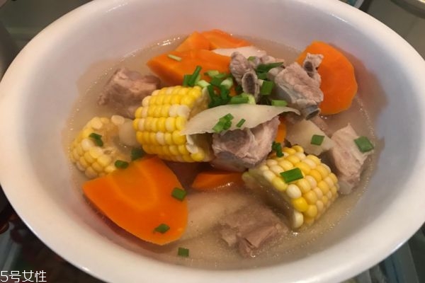 排骨怎么燉好吃又營養(yǎng) 怎么燉排骨好吃又簡單 排骨怎么燉好吃又營養(yǎng) 怎么燉排骨好吃又簡單