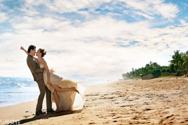 談戀愛男生應該怎么做 戀愛男生要怎么做才好 談戀愛男生應該怎么做 戀愛男生要怎么做才好